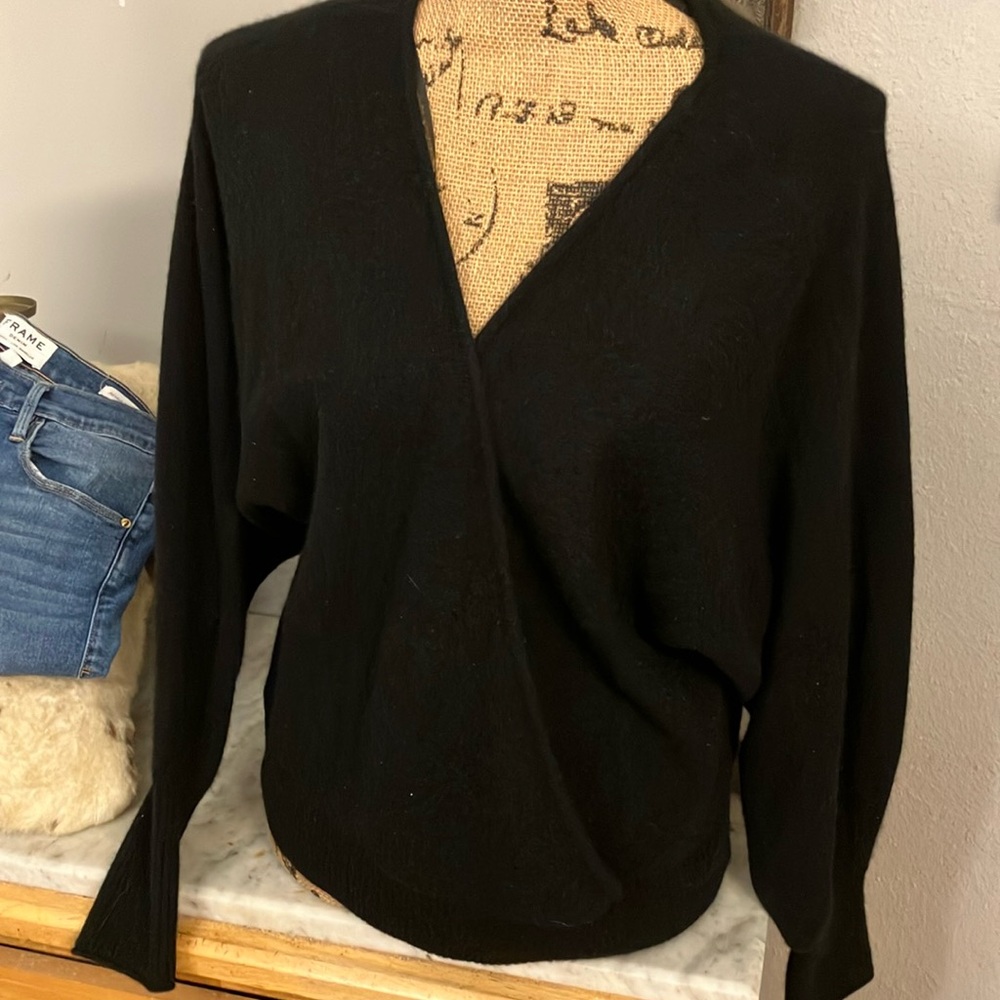 Cashmere Maeve Anthropologie Brand Cross Front Gorgeous SweaterSize Large!Wow!